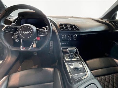 Used 2018 Audi R8 V10 plus image 15