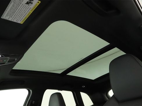 New 2025 Audi SQ5 Prestige image 25