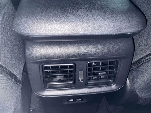 Used 2024 Toyota RAV4 XLE image 12