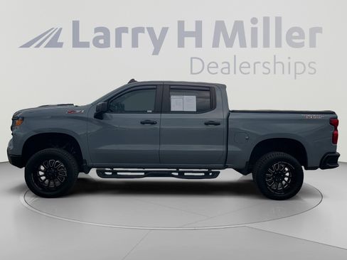 Used 2025 Chevrolet Silverado 1500 Custom Trail Boss w/ Turbomax Blackout Package AWD/4WD image 2