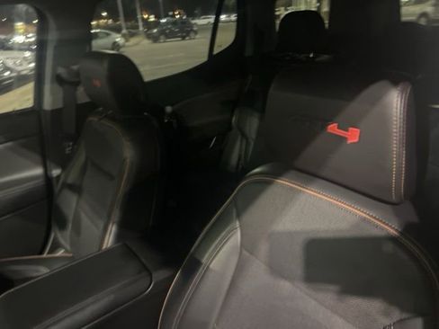 Used 2022 GMC Acadia AT4 w/ Preferred Package image 11