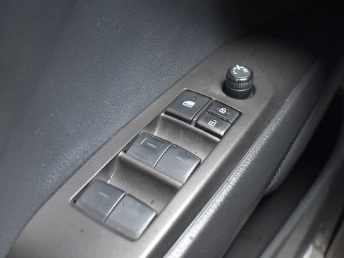 Certified 2023 Toyota Camry SE image 15