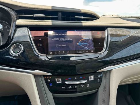 Used 2025 Cadillac XT6 Premium Luxury w/ Technology Package FWD image 32