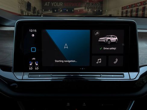 Used 2026 Volkswagen Atlas SE FWD image 31
