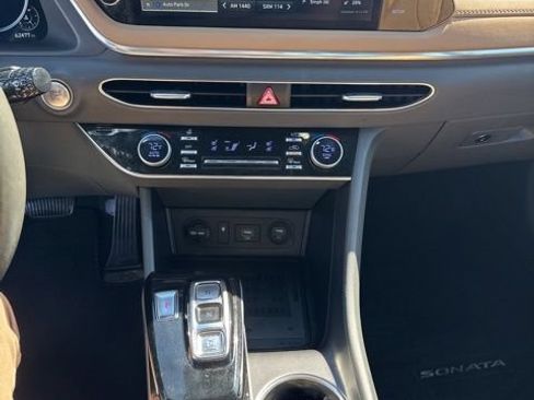 Used 2020 Hyundai Sonata Limited FWD image 16