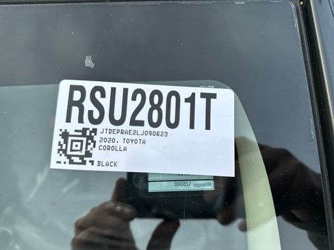 Used 2020 Toyota Corolla LE image 30