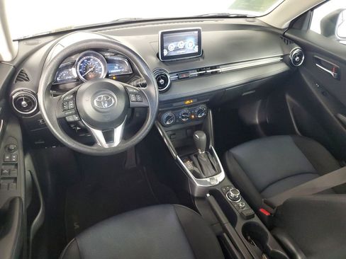 Used 2017 Toyota Yaris iA image 15