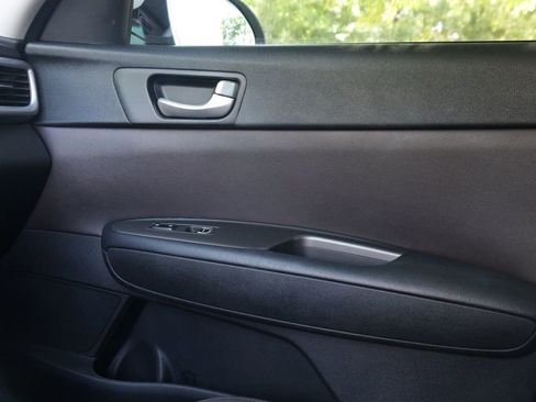 Used 2020 Kia Optima LX image 12