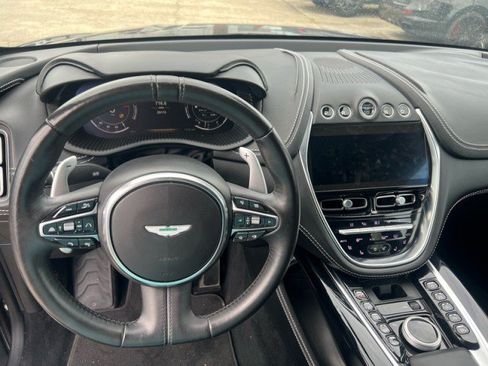 Used 2021 Aston Martin DBX AWD/4WD image 12