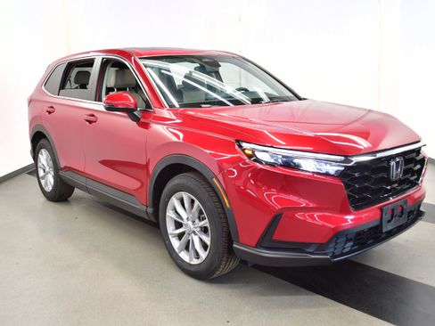 Used 2025 Honda CR-V EX image 2