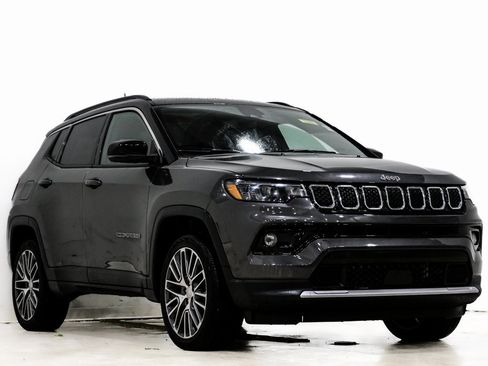 Used 2023 Jeep Compass Limited w/ Elite Group image 1