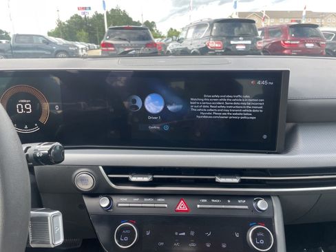 Used 2025 Hyundai Sonata SEL FWD image 10