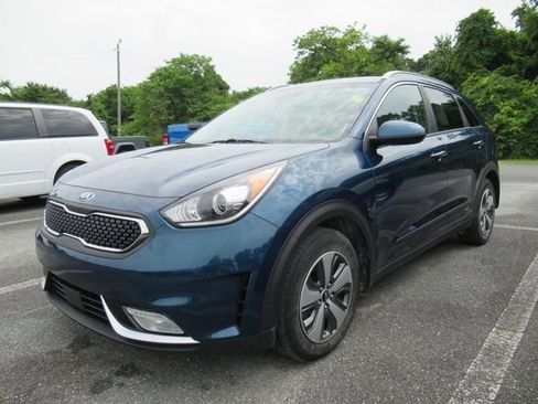 Used 2019 Kia Niro LX FWD image 2