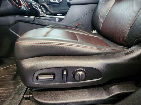 Used 2019 Chevrolet Blazer RS w/ Sun and Wheels Package image 24