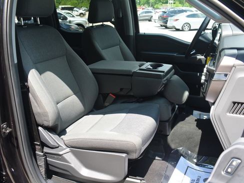 Used 2025 Ford F150 XLT w/ Equipment Group 301A Standard AWD/4WD image 17