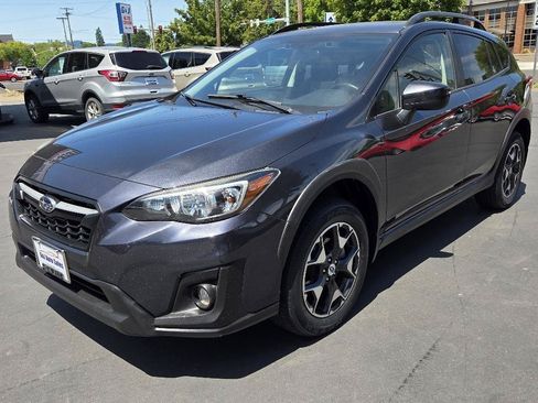 Used 2018 Subaru Crosstrek 2.0i Premium AWD/4WD image 2