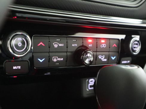 New 2026 Jeep Compass Limited image 27