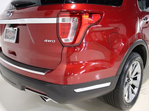Used 2018 Ford Explorer Limited AWD/4WD image 10