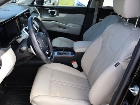 Used 2023 Kia Sorento SX Prestige AWD/4WD image 27