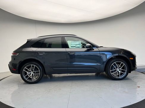 Used 2026 Porsche Macan image 23
