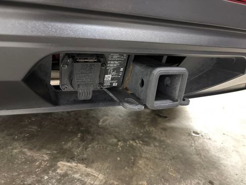 Used 2024 Volkswagen Atlas SE AWD/4WD image 22