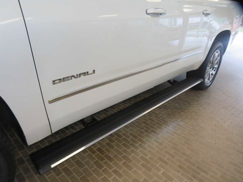 Used 2015 GMC Yukon XL Denali w/ Touring Package AWD/4WD image 77