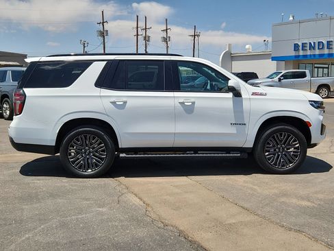 Used 2023 Chevrolet Tahoe Z71 w/ Luxury Package AWD/4WD image 5