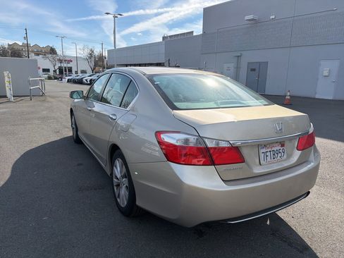 Used 2014 Honda Accord EX image 5