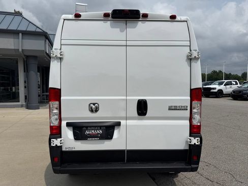 Used 2025 RAM ProMaster 2500 w/ Convenience Group FWD image 6