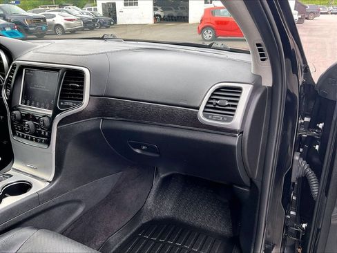 Used 2018 Jeep Grand Cherokee Summit AWD/4WD image 13