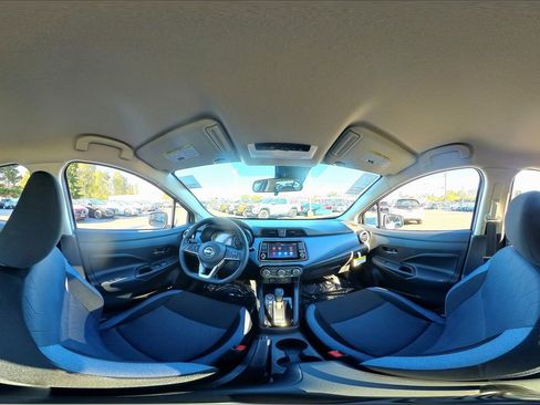 Used 2025 Nissan Versa SV w/ Trunk Package image 15