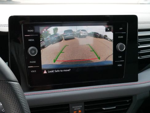 Used 2025 Volkswagen Jetta GLI Autobahn FWD image 30