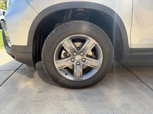 Used 2021 Honda Ridgeline RTL image 11