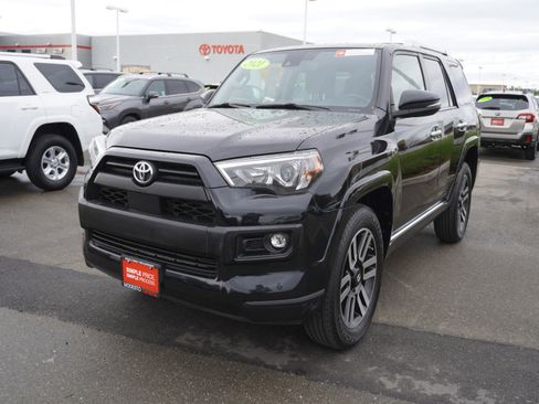 Used 2021 Toyota 4Runner Limited image 8