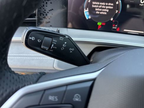 New 2026 Volkswagen Tiguan SE R-Line FWD image 21
