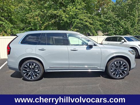 New 2026 Volvo XC90 B6 Plus w/ Protection Package Premier image 8