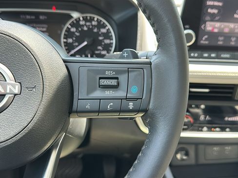 Certified 2024 Nissan Rogue SV w/ SV Premium Package AWD/4WD image 16