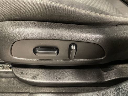 Used 2019 GMC Acadia SLE w/ LPO, Floor Liner Package image 16