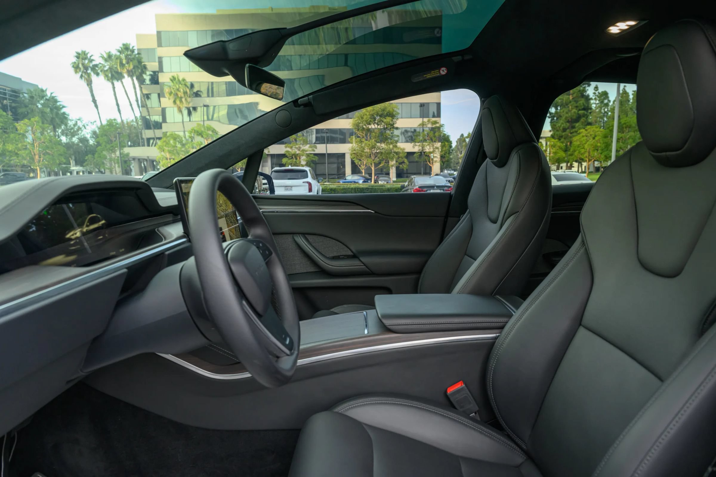 Used 2024 Tesla Model X AWD/4WD image 12