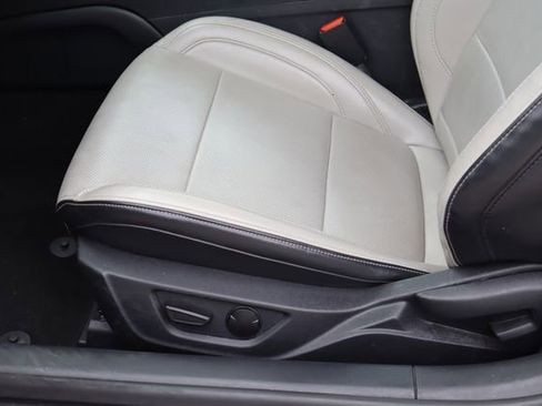 Used 2024 Ford Mustang Premium RWD image 13