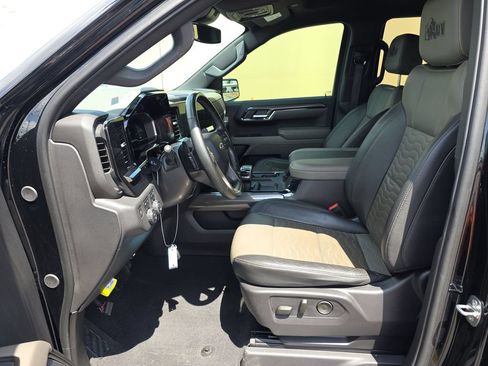 Used 2024 Chevrolet Silverado 1500 ZR2 w/ ZR2 Bison Edition AWD/4WD image 7