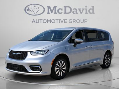 Used 2023 Chrysler Pacifica Limited