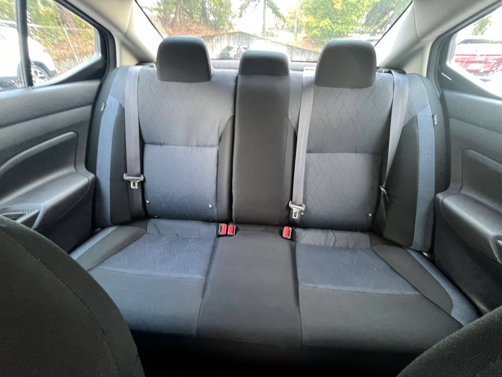 Used 2025 Nissan Versa SV FWD image 37