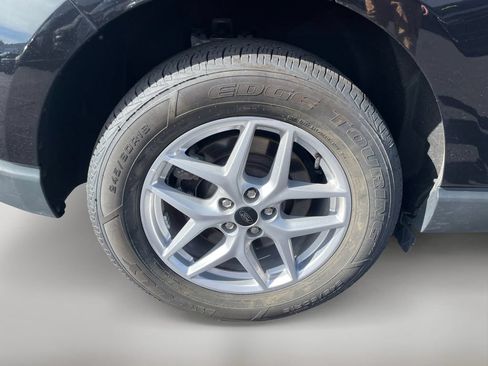 Used 2024 Ford Edge SEL AWD/4WD image 10