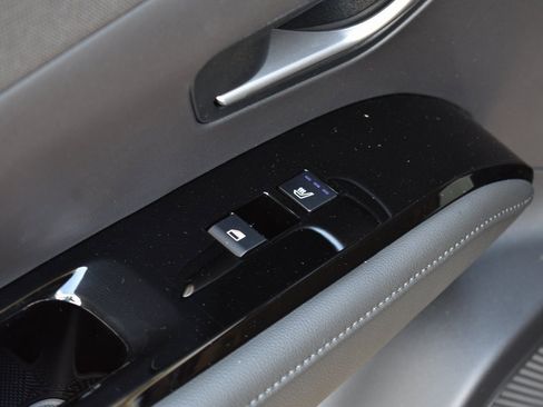 New 2025 Hyundai Tucson Limited image 24