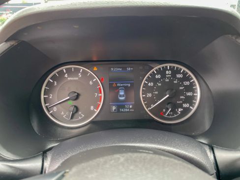 Used 2024 Nissan Sentra S FWD image 17