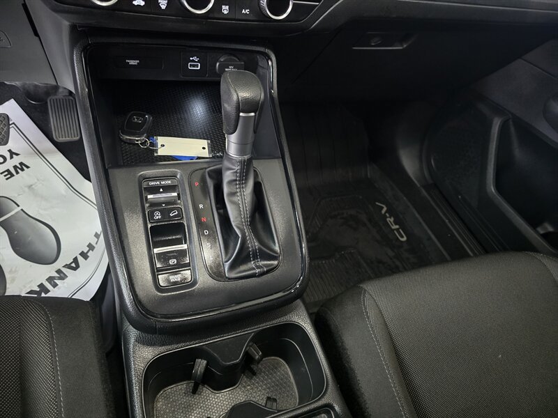 Used 2025 Honda CR-V LX image 19
