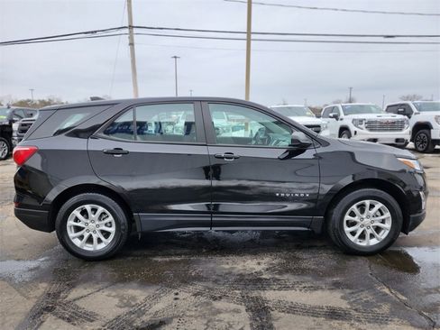 Used 2021 Chevrolet Equinox LS w/ LPO, Floor Liner Package image 6