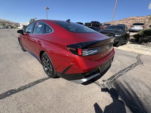 Used 2024 Hyundai Sonata SEL FWD image 3