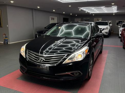 Used 2017 Hyundai Azera FWD image 2